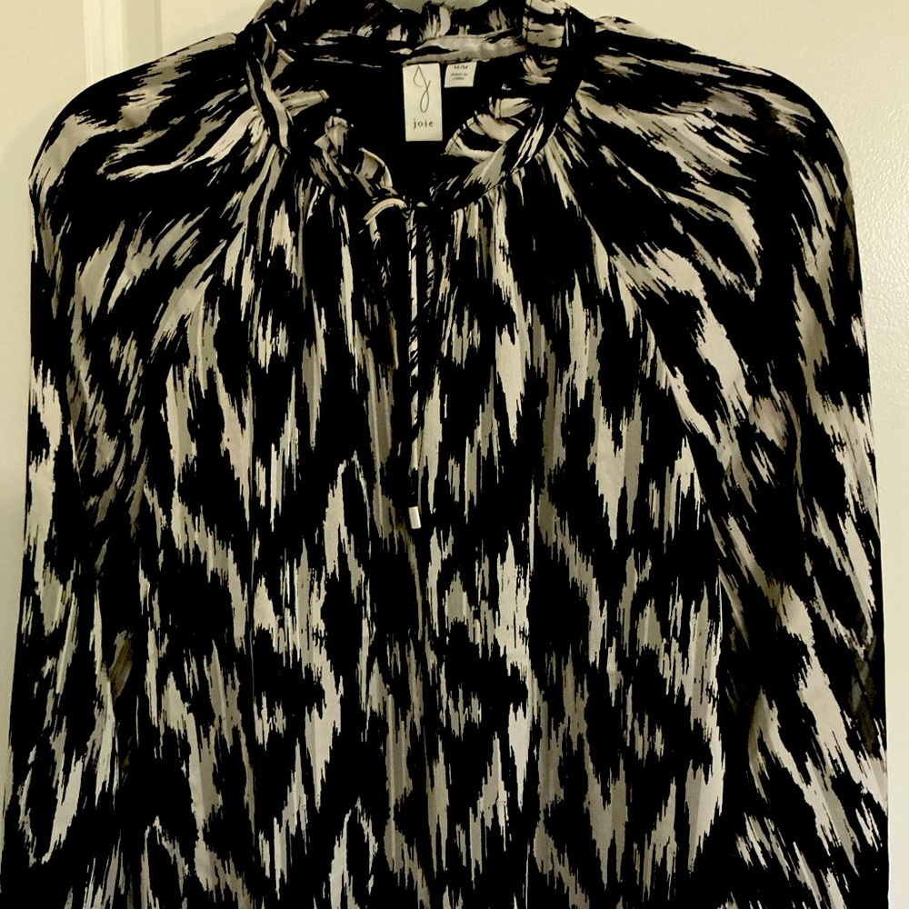 Joie Black and Ivory Women's Top